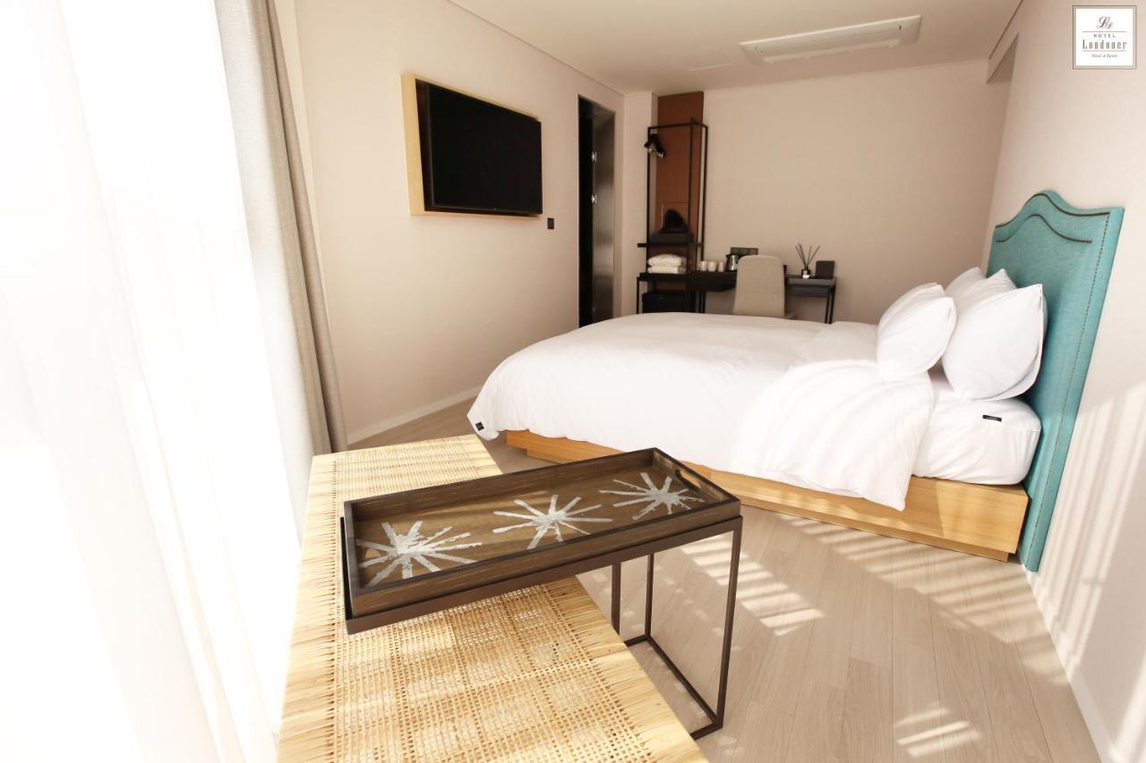 Londoner Hotel Gwangan Пусан Екстериор снимка