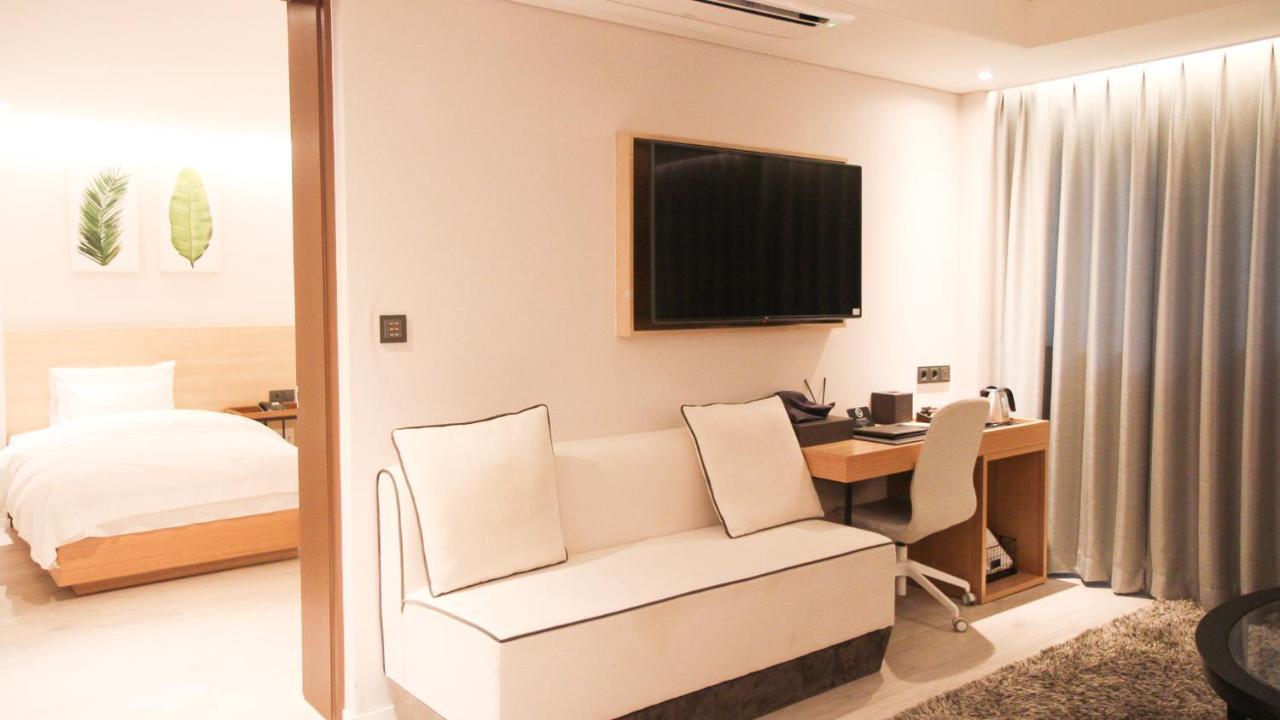 Londoner Hotel Gwangan Пусан Екстериор снимка