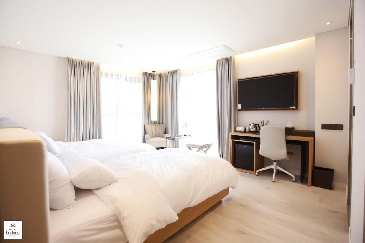 Londoner Hotel Gwangan Пусан Екстериор снимка